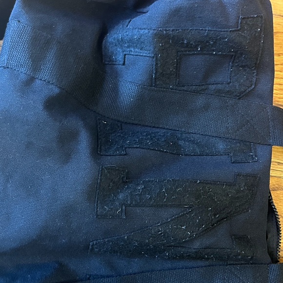 PINK EUC Classic Canvas Duffel Bag Black LOVE PINK Zipper - Picture 5 of 11